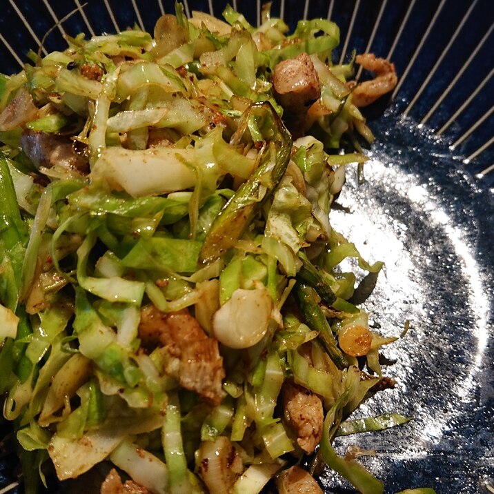 ニンニクソースで豚野菜炒め